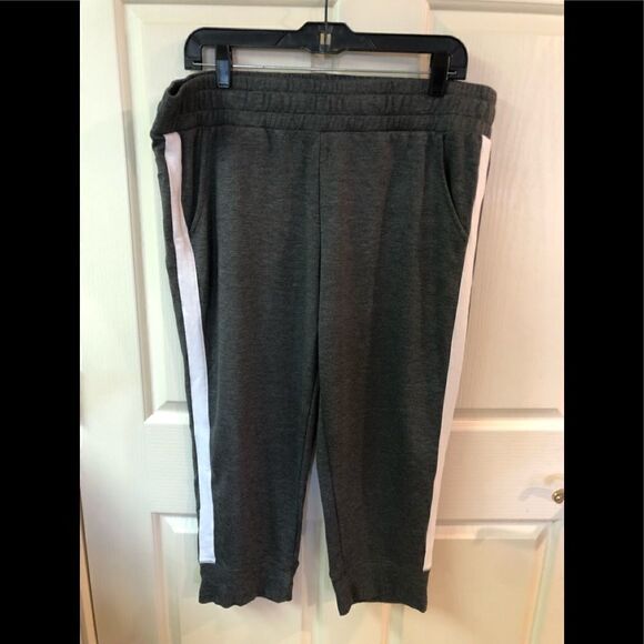 Athletic Works capri joggers - Picture 1 of 3